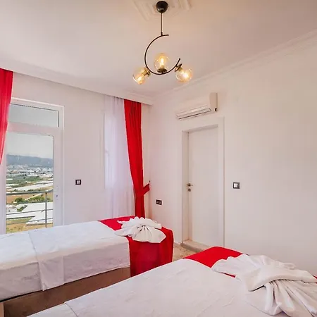 Villarge-hayallerin Oetesinde Bir Tatil Deneyimi-huzurlu Rahat Ve Manzarali Vila